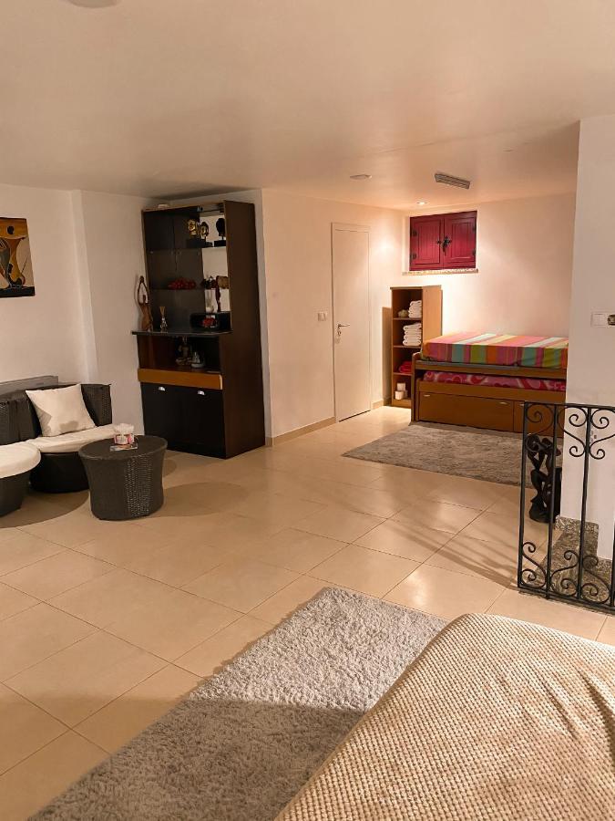 Quarto Familiar Zona Guimaraes Ngoại thất bức ảnh